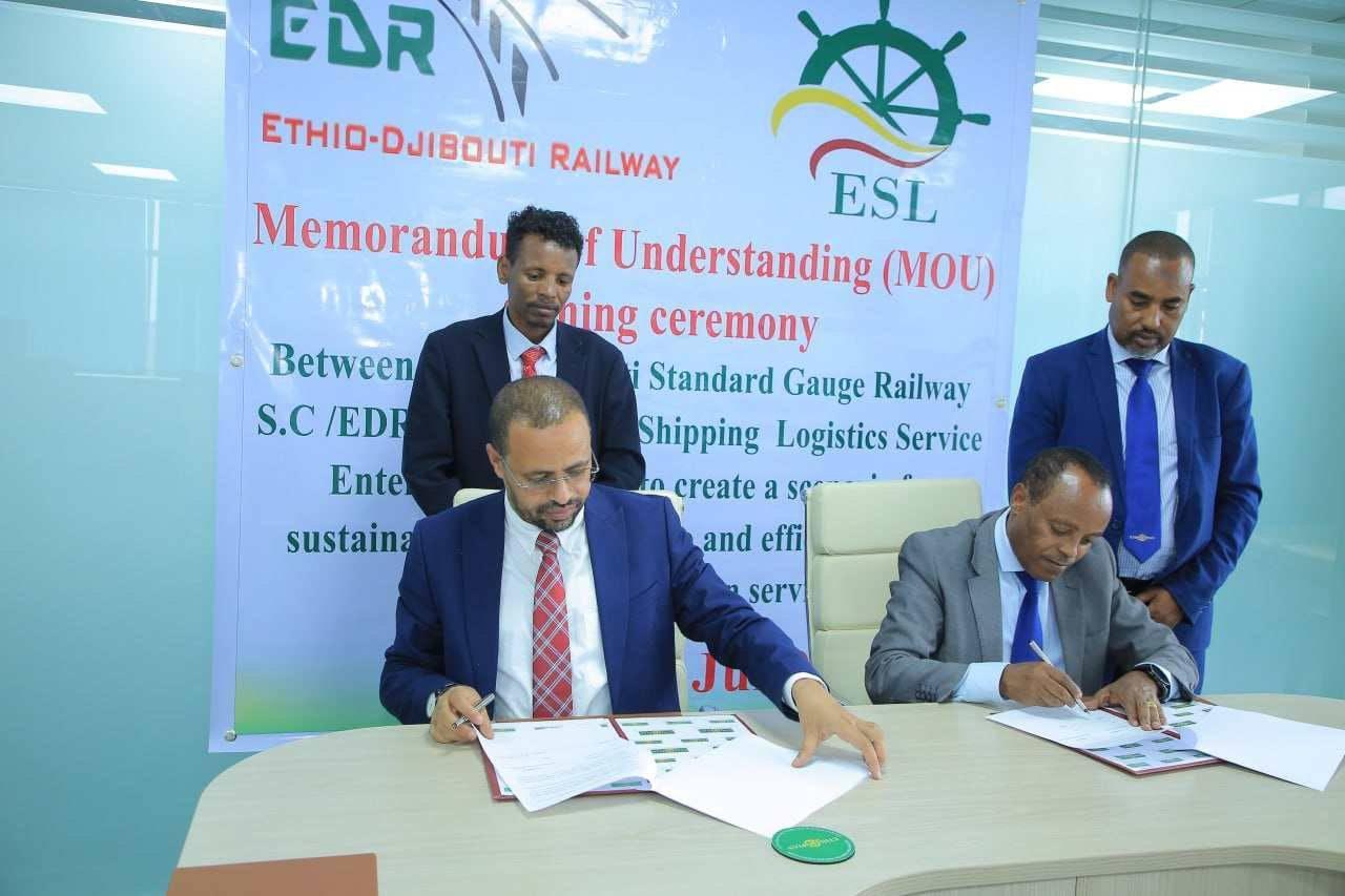 Afrique de l'Est: Chemins de fer éthio-Djibouti et l'entreprise transport et logistique ont signé un accord de partenariat Afrique de l'Est: Chemins de fer éthio-Djibouti et l'entreprise transport et logistique ont signé un accord de partenariat