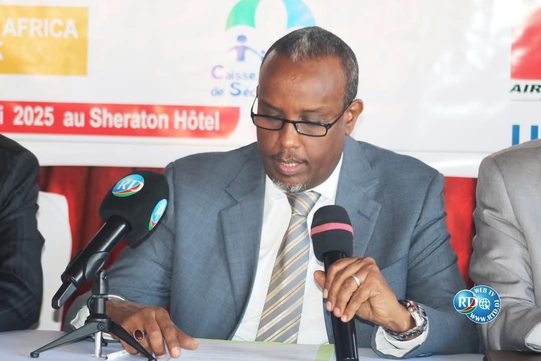 Prix de la presse : Le ministre de la Communication rend hommage à nos regrettés confrères Omar Ali Igueh, Yasser H. Boullo et Mohamed Ibrahim Koulmiyé Prix de la presse : Le ministre de la Communication rend hommage à nos regrettés confrères Omar Ali Igueh, Yasser H. Boullo et Mohamed Ibrahim Koulmiyé