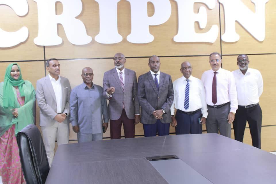Le ministre de la Communication et son homologue de l'Education nationale coprésident la cérémonie de lancement d'une chaîne éducative baptisée RTD'EDUC Le ministre de la Communication et son homologue de l'Education nationale coprésident la cérémonie de lancement d'une chaîne éducative baptisée RTD'EDUC