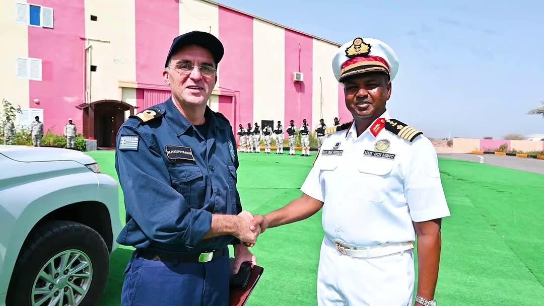 Coopération maritime : le commandant de la Garde-côtes djiboutienne reçoit le chef de la force EUNAVFOR/ASPIDES Coopération maritime : le commandant de la Garde-côtes djiboutienne reçoit le chef de la force EUNAVFOR/ASPIDES