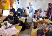 Jeunes et Auto-Emploi: Une Génération Actrice Jeunes et Auto-Emploi: Une Génération Actrice