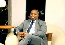 Décrypter, Analyser et Éclairer les Thèmes Principaux Décrypter, Analyser et Éclairer les Thèmes Principaux