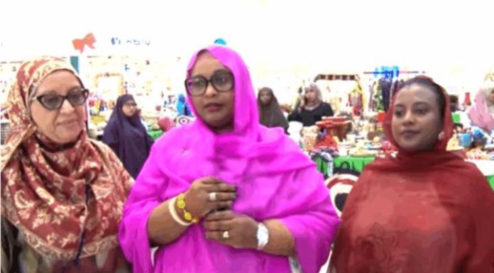 Exposition Artisanat: Savoir-Faire Féminin Mis en Avant Exposition Artisanat: Savoir-Faire Féminin Mis en Avant