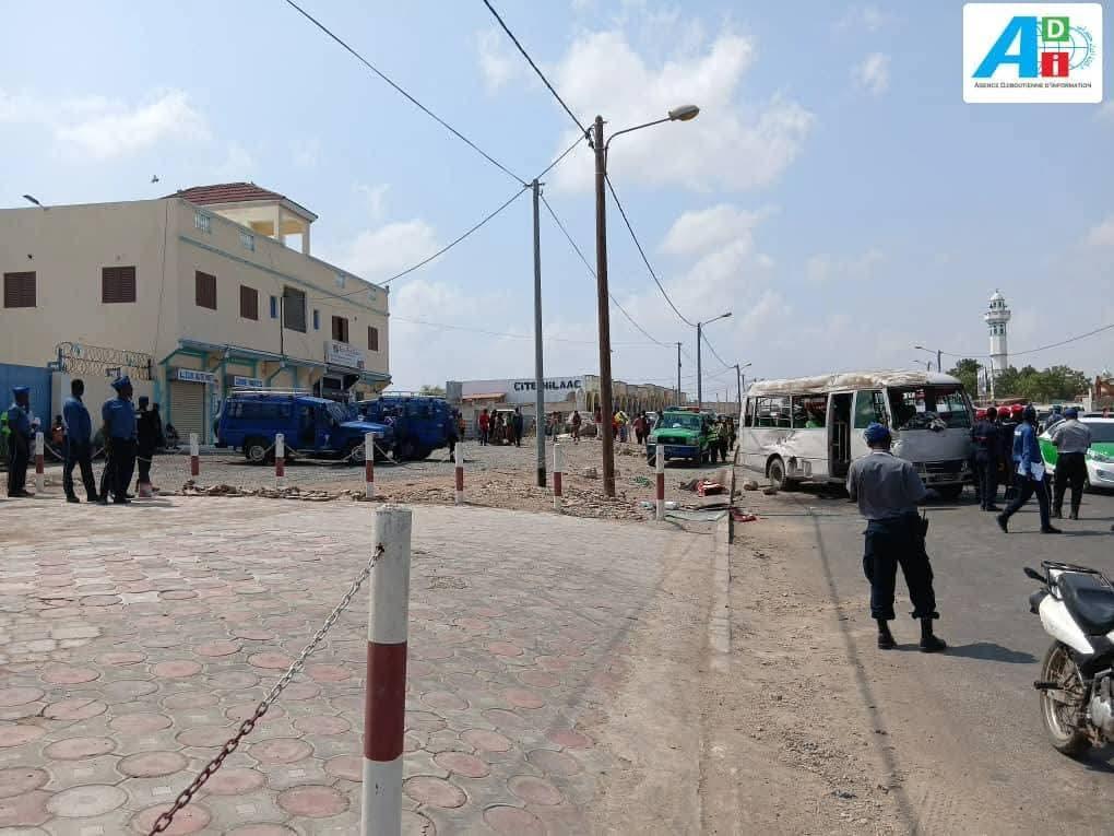 Accident Mortel à Balbala: Bus Renversé, Un Mort Accident Mortel à Balbala: Bus Renversé, Un Mort
