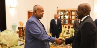 Guelleh Accueille Le Ministre Rwandais Des Affaires Étrangères Guelleh Accueille Le Ministre Rwandais Des Affaires Étrangères