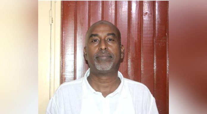 Mahamoud Daoud Dabar: Parcours en Santé Mentale Mahamoud Daoud Dabar: Parcours en Santé Mentale