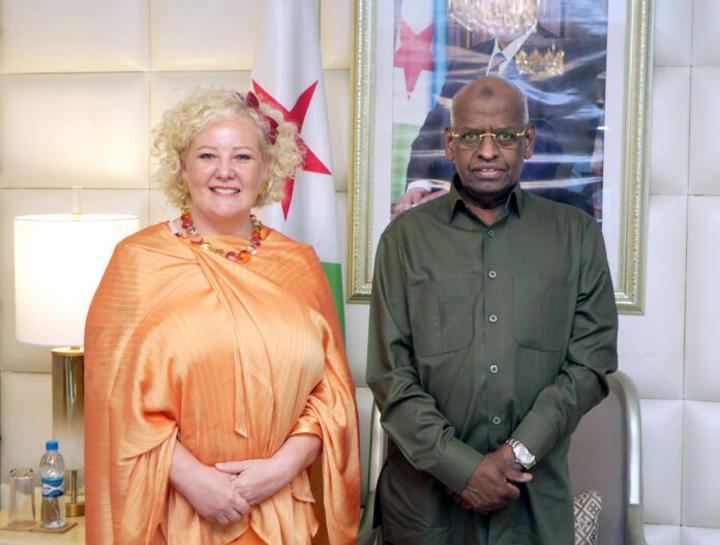 Visite d'adieu de Mme Dastel, représentante de l'UNICEF Visite d'adieu de Mme Dastel, représentante de l'UNICEF