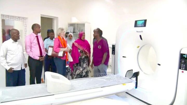 Ambassadrice de l'UE à Ali-Sabieh au mont Arrey Ambassadrice de l'UE à Ali-Sabieh au mont Arrey