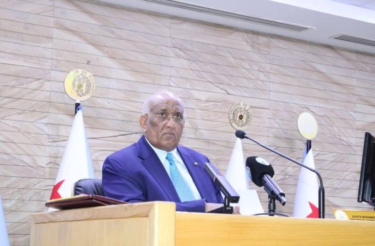 Parlement Adopte Cinq Projets de Loi Budgétaires Parlement Adopte Cinq Projets de Loi Budgétaires