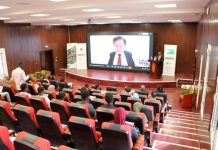 Vision Diplomatique et Sécuritaire du Japon en Conférence Vision Diplomatique et Sécuritaire du Japon en Conférence