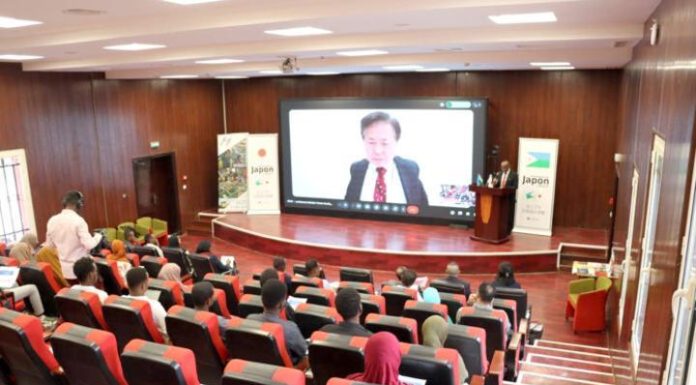 Vision Diplomatique et Sécuritaire du Japon en Conférence Vision Diplomatique et Sécuritaire du Japon en Conférence