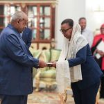 Guelleh Reçoit Rapport Annuel 2022-2023 de la Cour Guelleh Reçoit Rapport Annuel 2022-2023 de la Cour