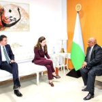 Dialogue Parlementaire Entre Président et Sénatrice Française Dialogue Parlementaire Entre Président et Sénatrice Française