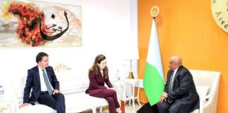 Dialogue Parlementaire Entre Président et Sénatrice Française Dialogue Parlementaire Entre Président et Sénatrice Française