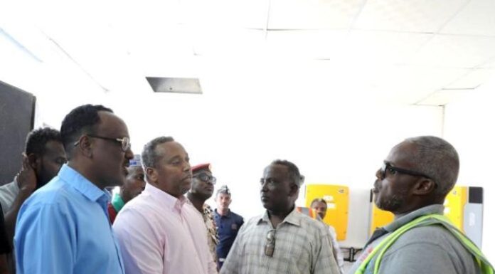 Moumina 1: Relance Solaire et Électrification Rurale Moumina 1: Relance Solaire et Électrification Rurale