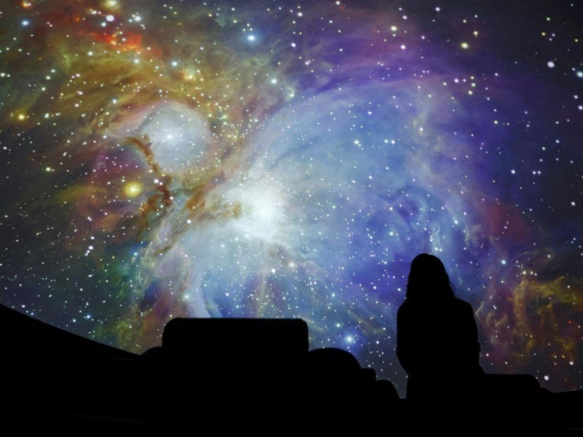 Chimie à l'origine des étoiles au centre de la Voie lactée Chimie à l'origine des étoiles au centre de la Voie lactée