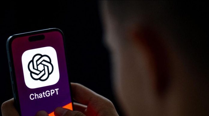 Flatteries de ChatGPT: Une étude révèle la tromperie Flatteries de ChatGPT: Une étude révèle la tromperie