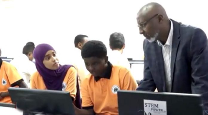 Éducation Innovante Avec Deux Centres STEM Pour Demain Éducation Innovante Avec Deux Centres STEM Pour Demain