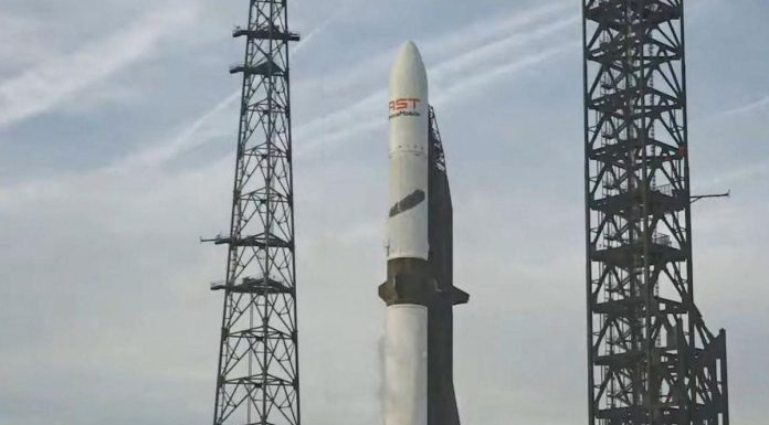 Lancement inaugural d’une fusée réutilisée par Blue Origin Lancement inaugural d'une fusée réutilisée par Blue Origin