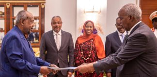 Le président Guelleh reçoit le nouvel ambassadeur de Somalie à Djibouti Le président Guelleh reçoit le nouvel ambassadeur de Somalie à Djibouti