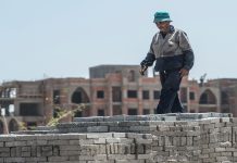 تعديل تشريعي مفاجئ: الجنسية المصرية مقابل المال