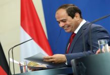 السيسي يغيب عن مراسم توقيع الوثيقة الدستورية في السودان