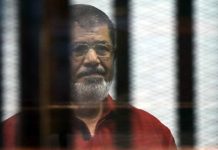 مصر.. تطورات في قضية شهدت إحدى جلساتها وفاة محمد مرسي