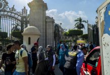 إقبال ضعيف على الترشح لانتخابات الطلاب بالجامعات طلاب بجامعة القاهرة