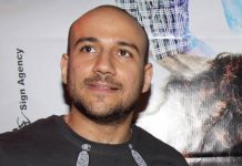 كاتب مصري يتهم أحمد مكي بسرقة مسرحيته