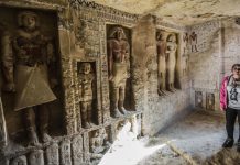 العثور على مخزن آثار في سقارة المصرية العثور على مخزن آثار في سقارة المصرية