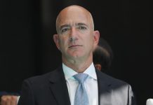 13 مليار دولار في 15 دقيقة تعيد بيزوس إلى صدارة أثرياء العالم