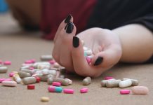 انتحار جماعي لثلاث مراهقات في مصر