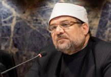 الأوقاف المصرية تطرد إمام زاوية مكن والده من إلقاء خطبة