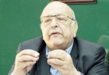 ميلياردير مصري:”موت الناس بكورونا أفضل من الإفلاس”