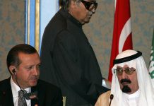 ممثلة مصرية شهيرة تكشف عن قرابتها لصالح كامل