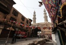 كورونا يحرم أسواق مصر من رواج العيد