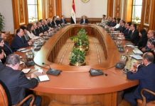 مصر… خصم 1% من دخل العاملين بالدولة لمدة عام لمواجهة كورونا