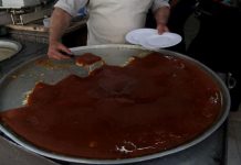 صناعة الكنافة المصرية تتراجع بسبب الأوضاع الاقتصادية والحظر