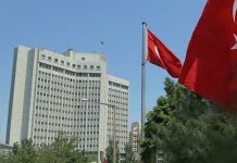 تركيا ترد بقوة على البيان المصري وتصفه بالـ”كوميديا السوداء”