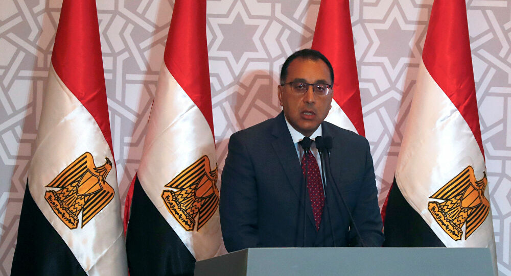 رئيس الوزراء المصري: مستعدون لإقامة مشروعات استثمارية في جنوب السودان رئيس الوزراء المصري: مستعدون لإقامة مشروعات استثمارية في جنوب السودان