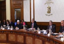 الحكومة المصرية ترد على اتهامات إهدار الدولة مبالغ طائلة الحكومة المصرية ترد على اتهامات إهدار الدولة مبالغ طائلة