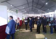 طوابير للصحفيين أمام اللجان الانتخابية في “التجديد النصفى” طوابير للصحفيين أمام اللجان الانتخابية في "التجديد النصفى"