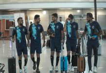 على متن طائرة خاصة.. بعثة النادي الأهلي تتوجه إلى تونس لمواجهة الترجي في دوري أبطال إفريقيا على متن طائرة خاصة.. بعثة النادي الأهلي تتوجه إلى تونس لمواجهة الترجي في دوري أبطال إفريقيا