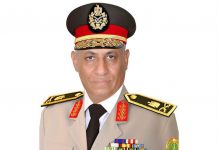 قائد “الدفاع الجوي”: سر تفوقنا ليس الأسلحة والمعدات.. لكن تطوير استخدامها (حوار) قائد "الدفاع الجوي": سر تفوقنا ليس الأسلحة والمعدات.. لكن تطوير استخدامها (حوار)