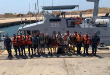 القوات البحرية تنقذ يختًا شراعيًا سويسريًا على متنه 10 أفراد من جنسيات مختلفة القوات البحرية تنقذ يختًا شراعيًا سويسريًا على متنه 10 أفراد من جنسيات مختلفة