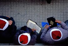 قُرّاء مصر الجدد: فن التلاوة في قبضة السماسرة قُرّاء مصر الجدد: فن التلاوة في قبضة السماسرة