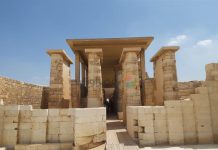 ننشر أول صور من مقبرة زوسر بعد افتتاحها أمام الجمهور ننشر أول صور من مقبرة زوسر بعد افتتاحها أمام الجمهور