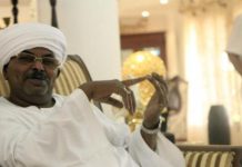 ظهور علني لرئيس المخابرات السودانية الأسبق قوش في مصر يثير تساؤلات ظهور علني لرئيس المخابرات السودانية الأسبق قوش في مصر يثير تساؤلات