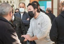 فنانون يشاركون في جنازة الفنانة المصرية جالا فهمي فنانون يشاركون في جنازة الفنانة المصرية جالا فهمي