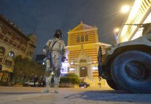 تجديد حبس أقباط تظاهروا لإعادة بناء كنيسة ومطالبات بإخلاء سبيلهم تجديد حبس أقباط تظاهروا لإعادة بناء كنيسة ومطالبات بإخلاء سبيلهم